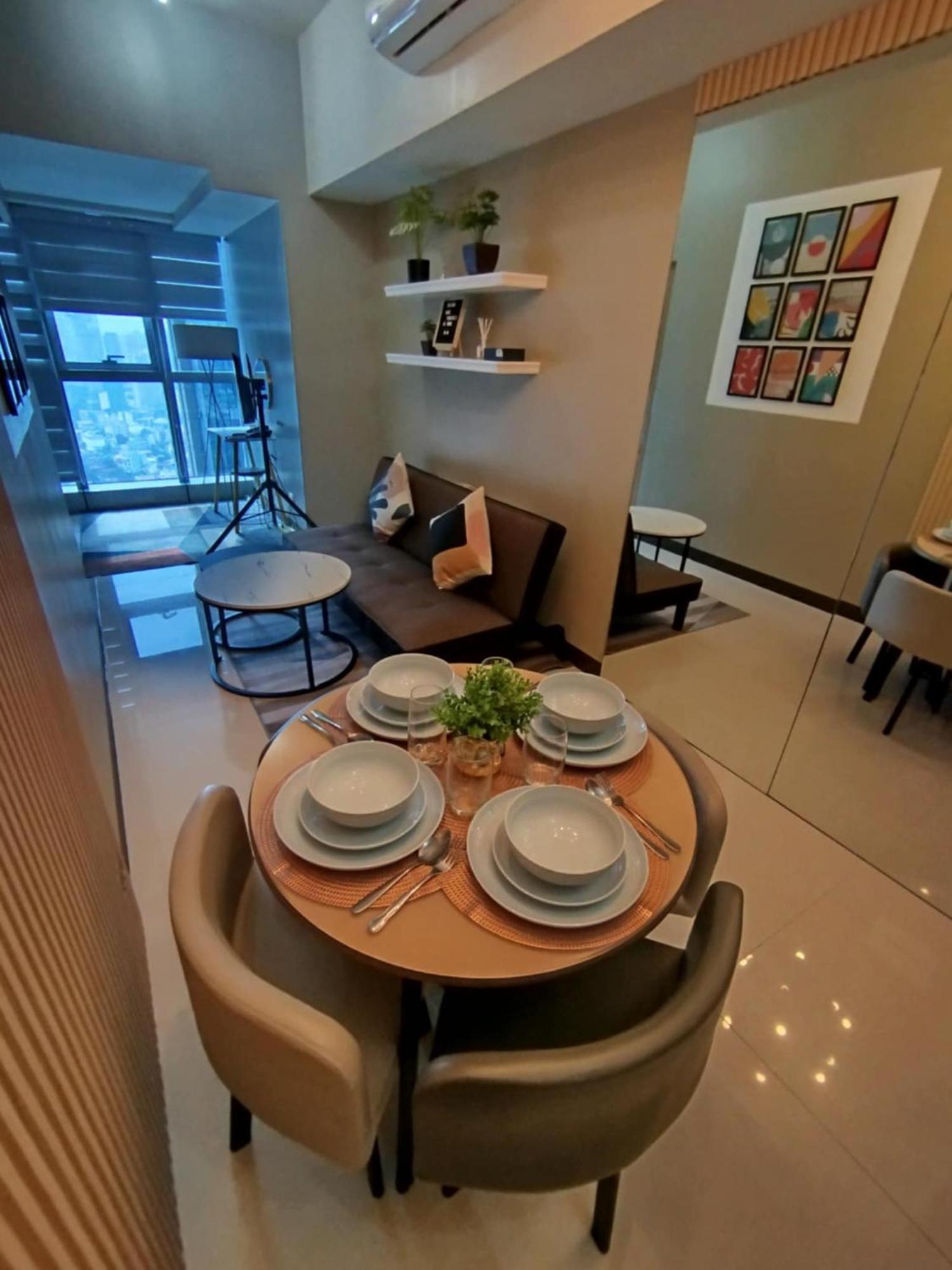 Uptown Parksuites Tower 1 Bgc Taguig Exterior photo